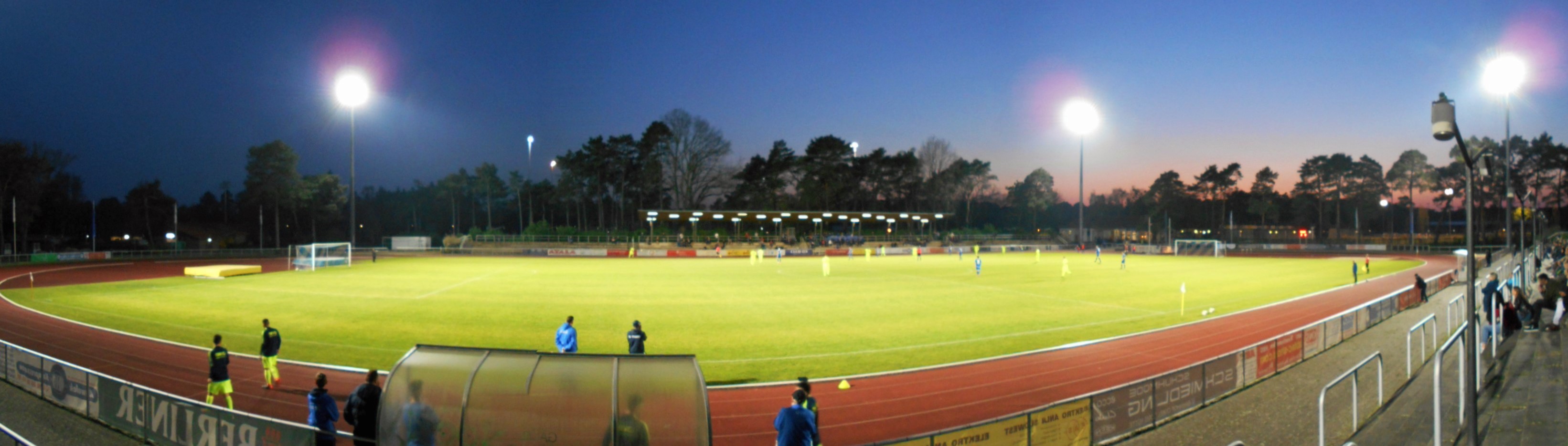 Ernst-Reuter-Sportfeld: FC Hertha 03 Zehlendorf – SC Staaken 1919