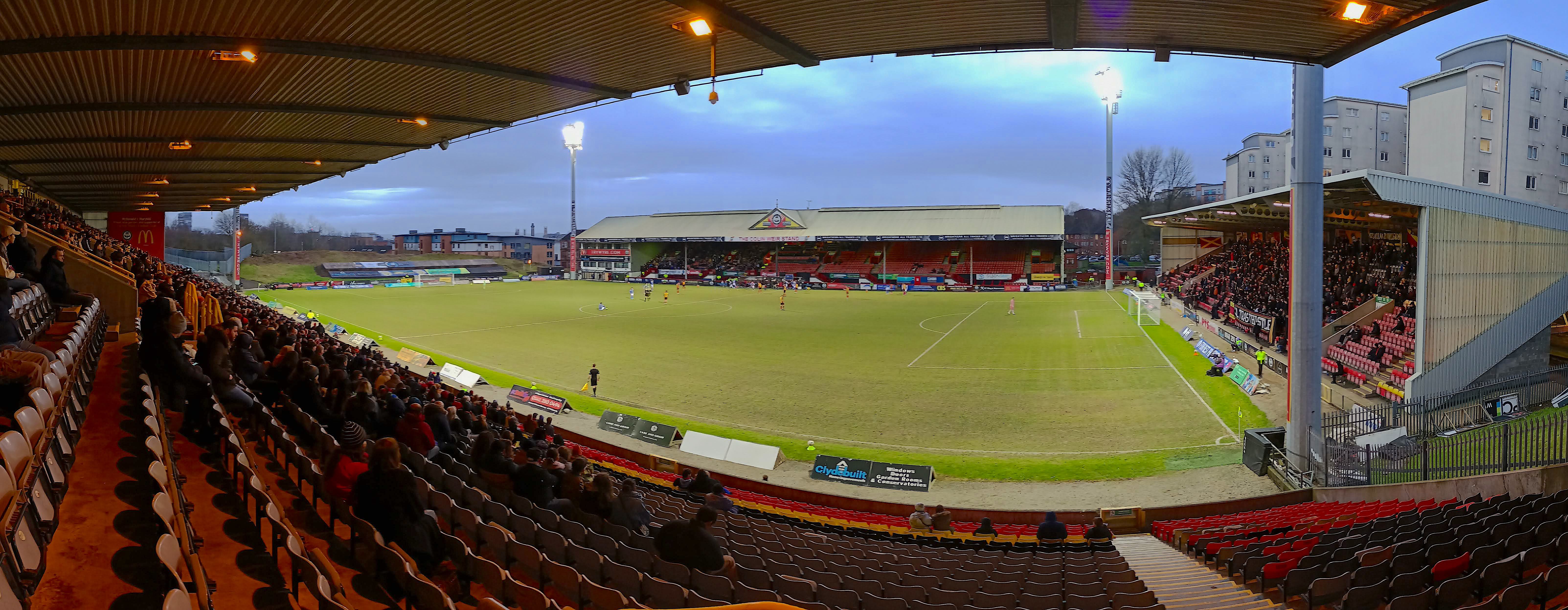 Firhill Stadium: Partick Thistle FC – Greenock Morton FC
