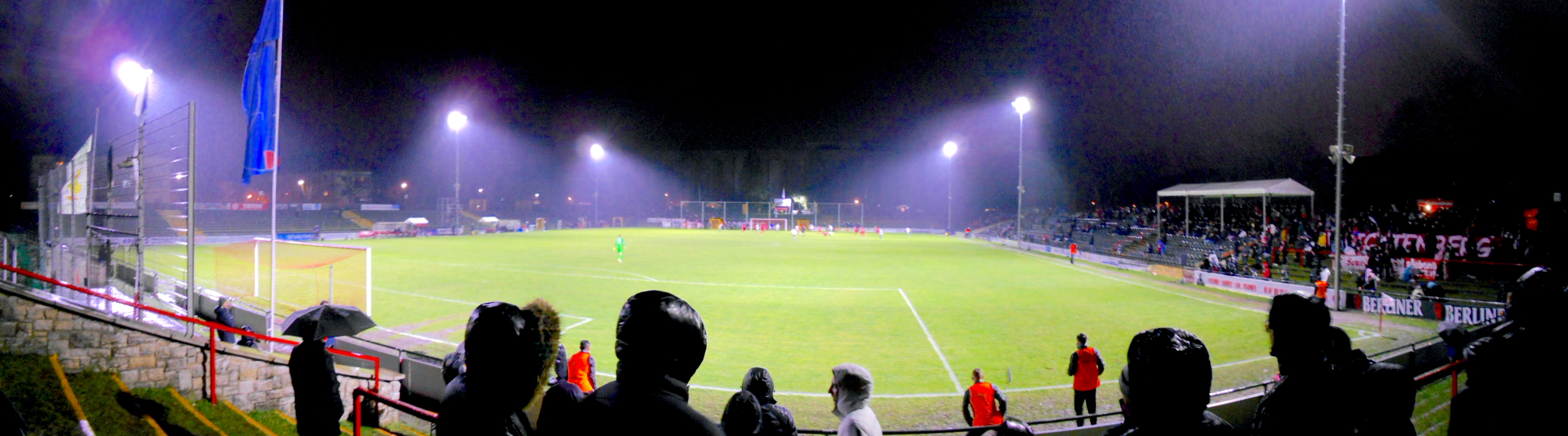 Hans-Zoschke-Stadion: SV Lichtenberg 47 – Berliner FC Dynamo