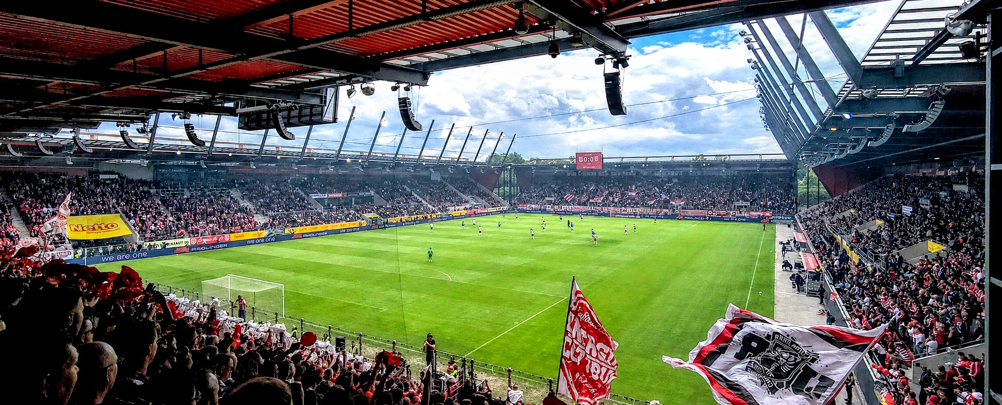 Jahnstadion: SSV Jahn Regensburg – FC Energie Cottbus