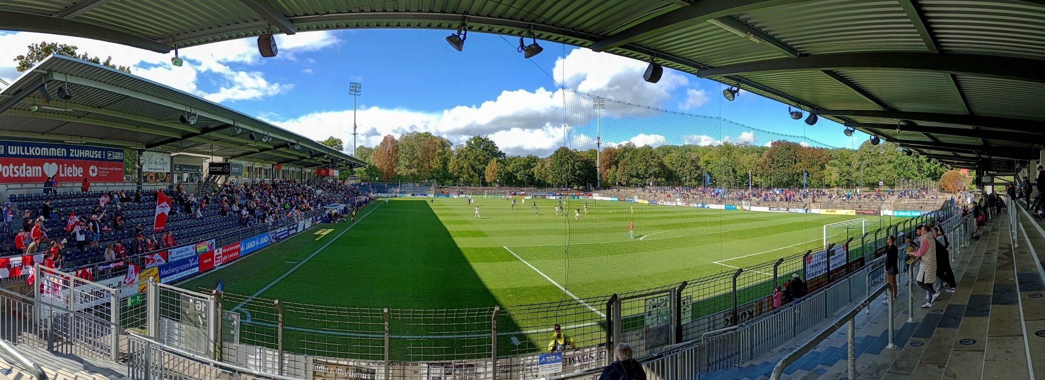 Karl-Liebknecht-Stadion: 1. FFC Turbine Potsdam – Rasenballsport Leipzig