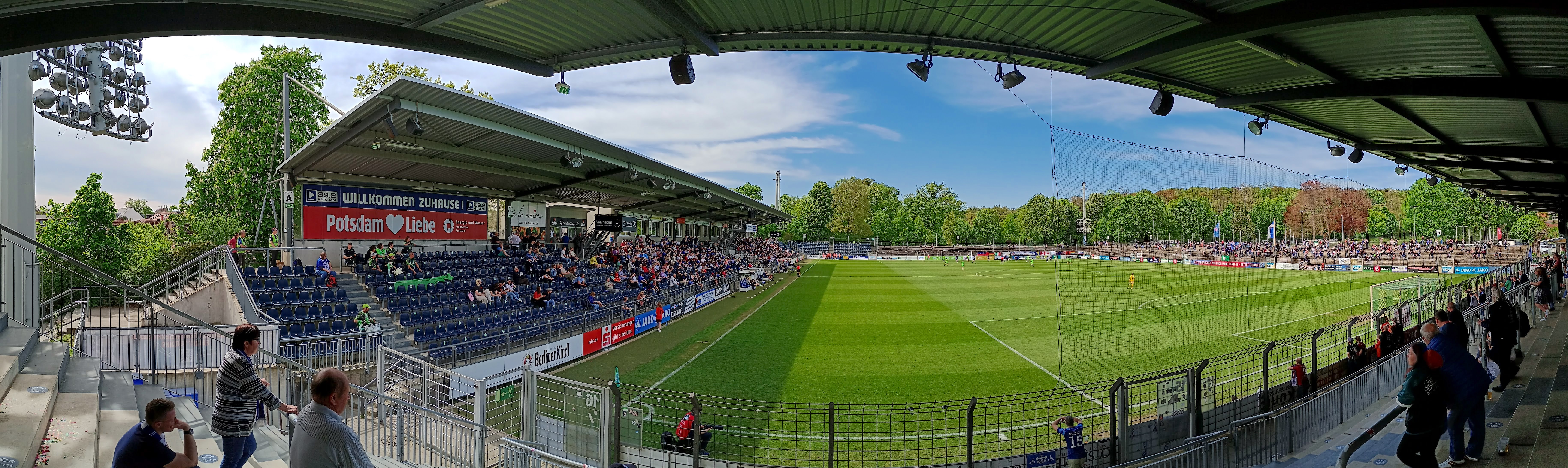 Karl-Liebknecht-Stadion: 1. FFC Turbine Potsdam – VfL Wolfsburg II