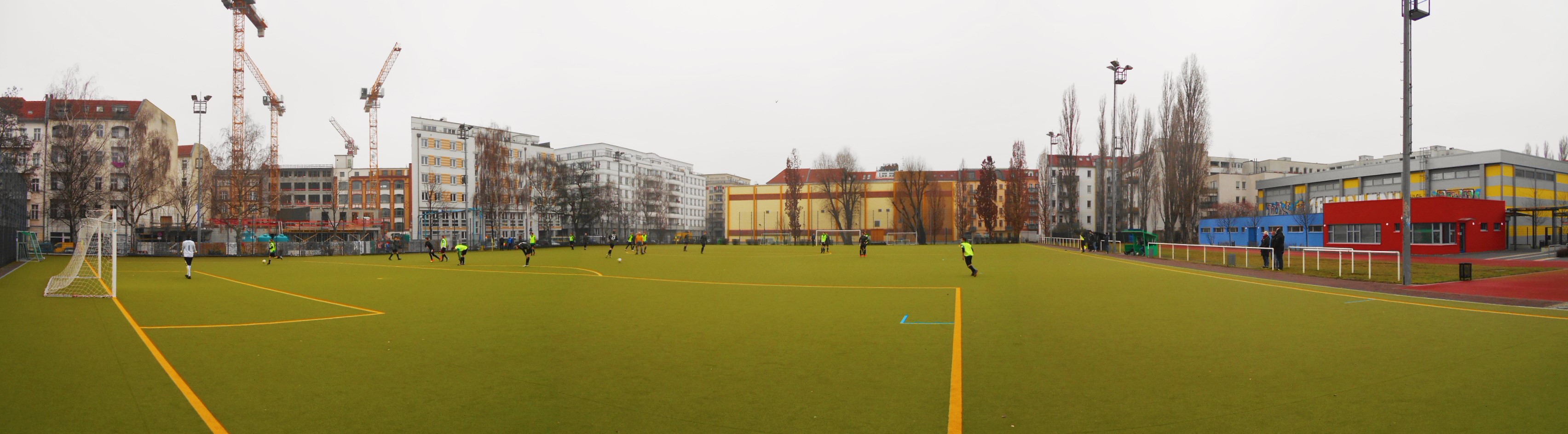 Kurt-Ritter-Sportplatz: SFC Friedrichshain 3.1 – Hulk City