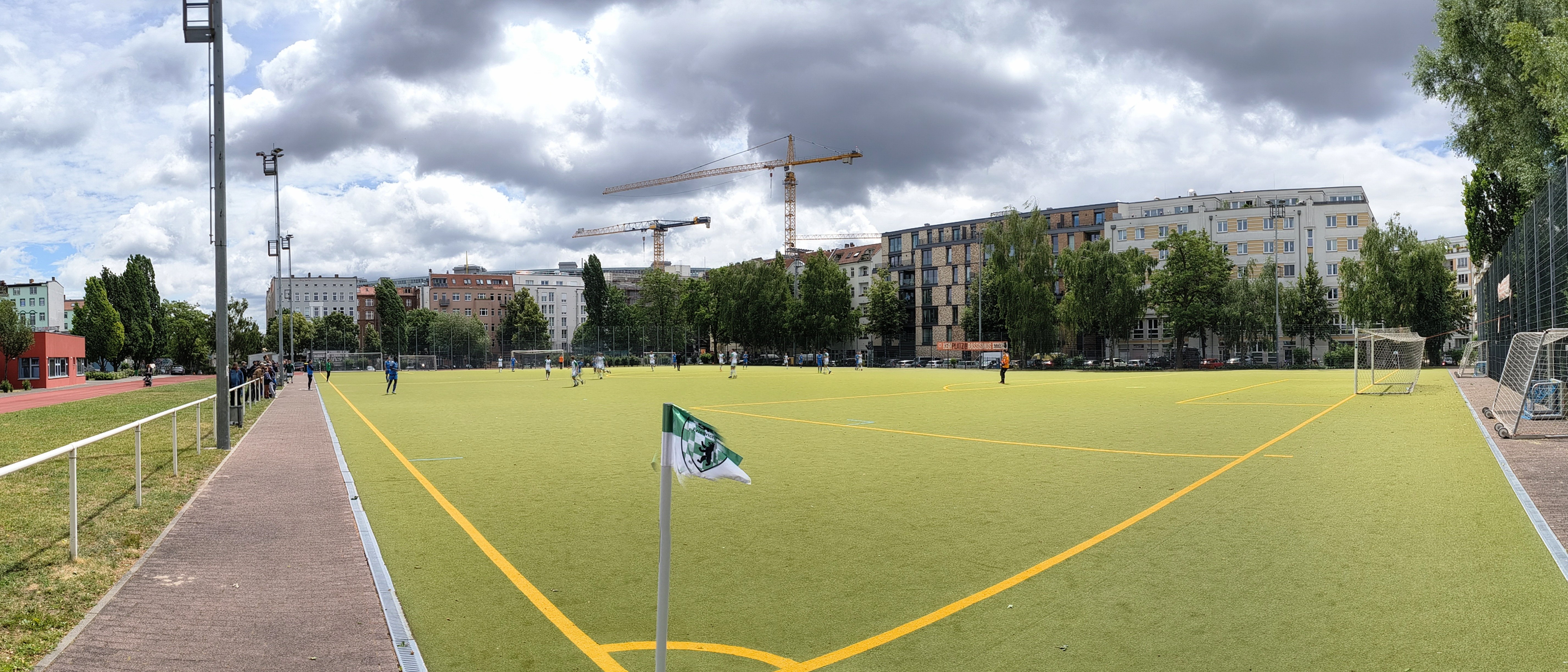 Kurt-Ritter-Sportplatz: SFC Friedrichshain II – SG Blau-Weiß Friedrichshain