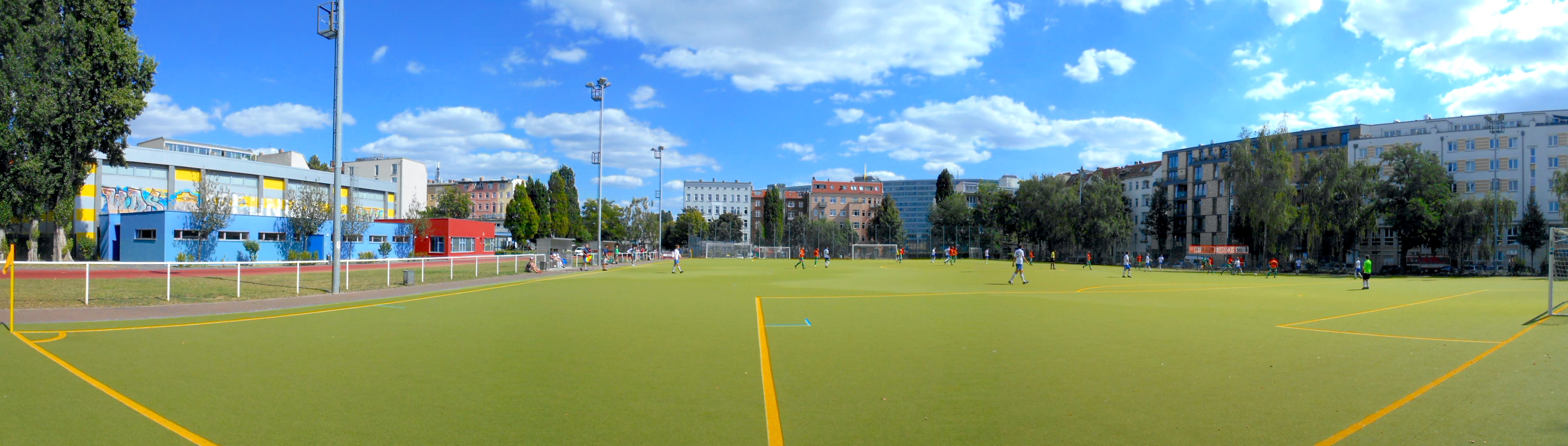 Kurt-Ritter-Sportplatz: SFC Friedrichshain – SG Blau-Weiß Friedrichshain