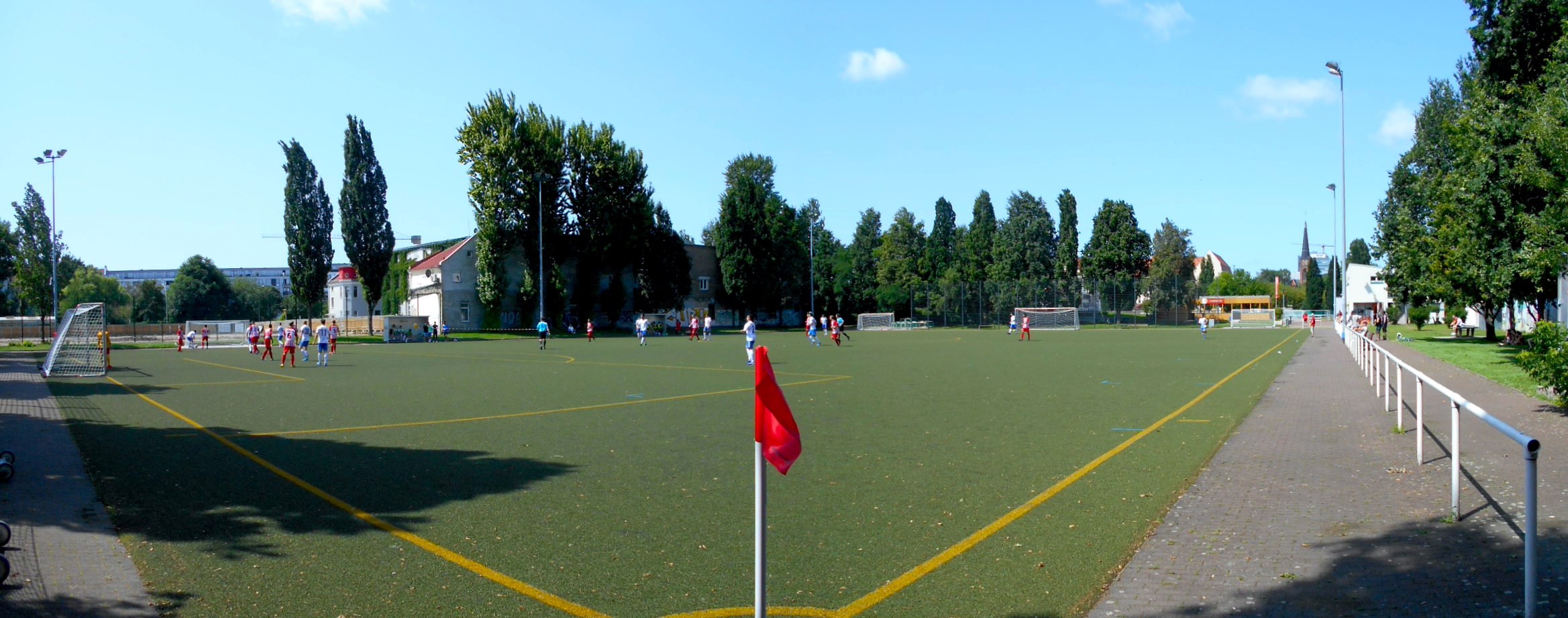 Laskersportplatz: FSV Berolina Stralau II – SG Blau-Weiß Friedrichshain