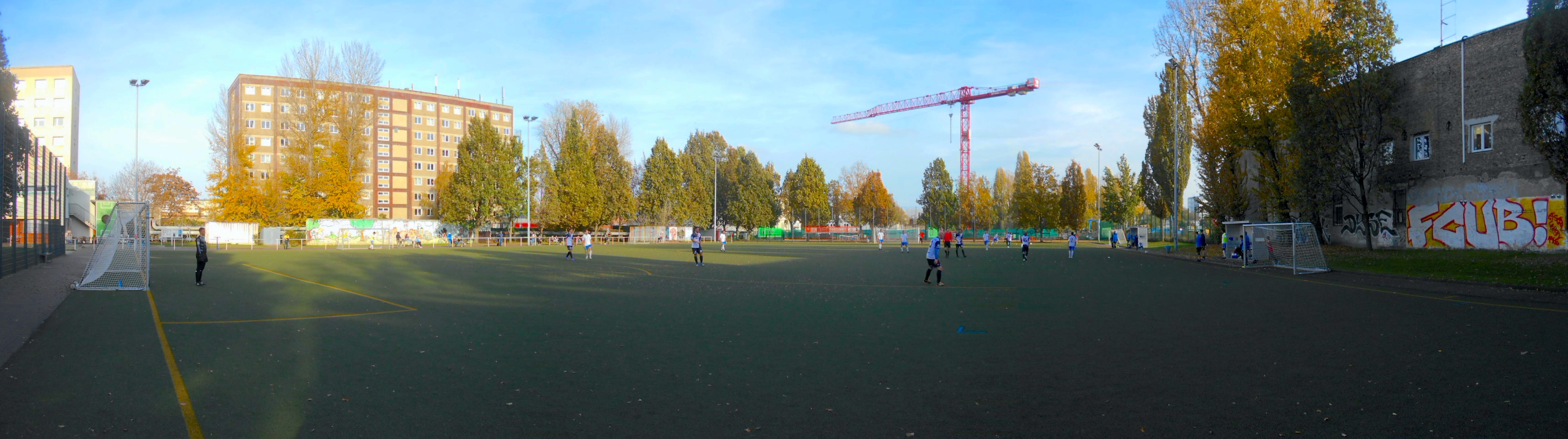 Laskersportplatz: SG Blau-Weiß Friedrichshain – Club Italia BSV AdW