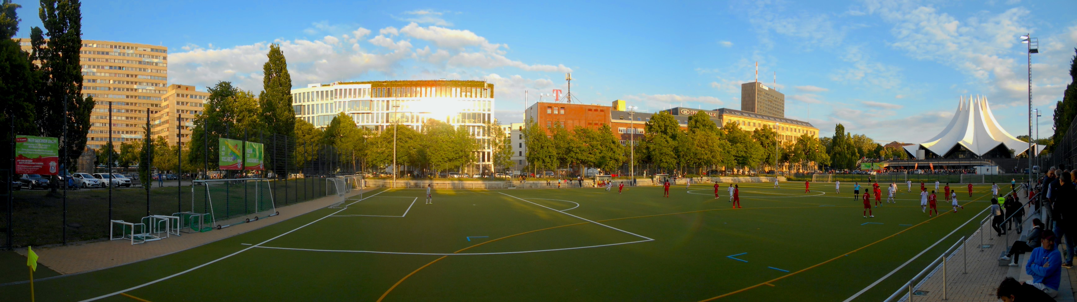 Lilli-Henoch-Sportplatz: Berliner SV Al-Dersimspor – SD Croatia Berlin