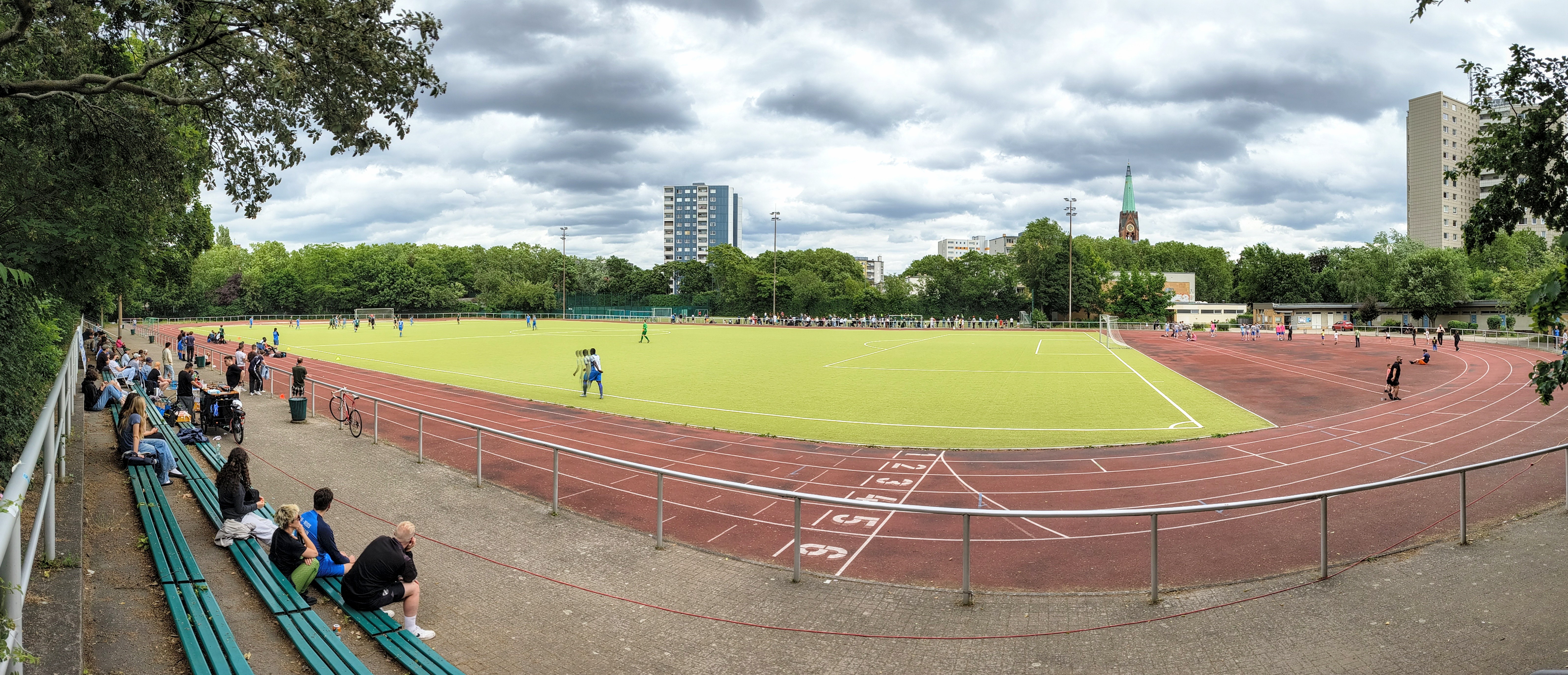 Lobecksportplatz: SG Blau-Weiß Friedrichshain – Berliner FC Kickers 1900