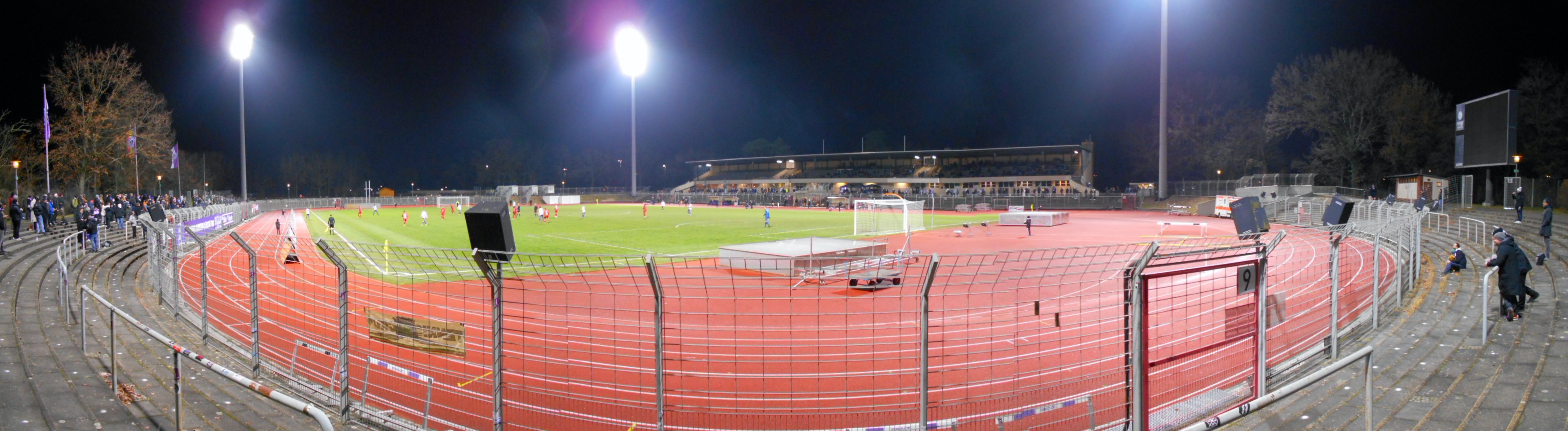 Mommsenstadion: Tennis Borussia Berlin – Berliner AK