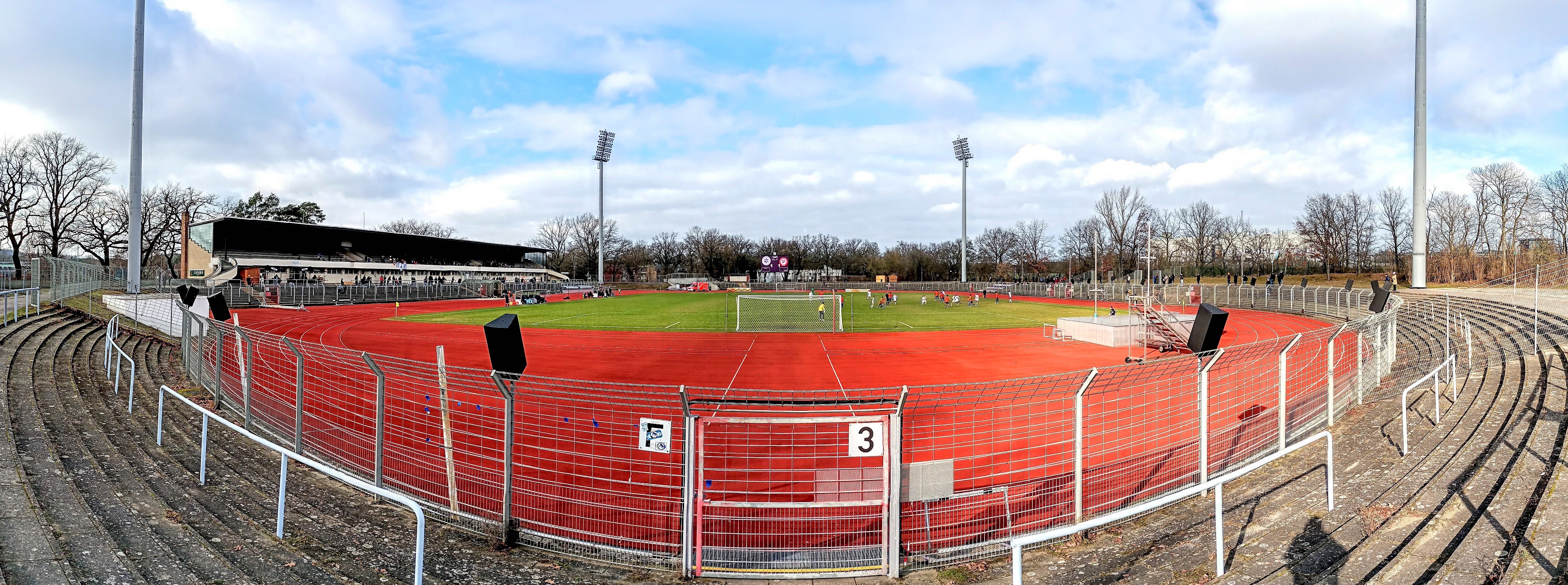 Mommsenstadion: TuS Makkabi Berlin – SV Sparta Lichtenberg