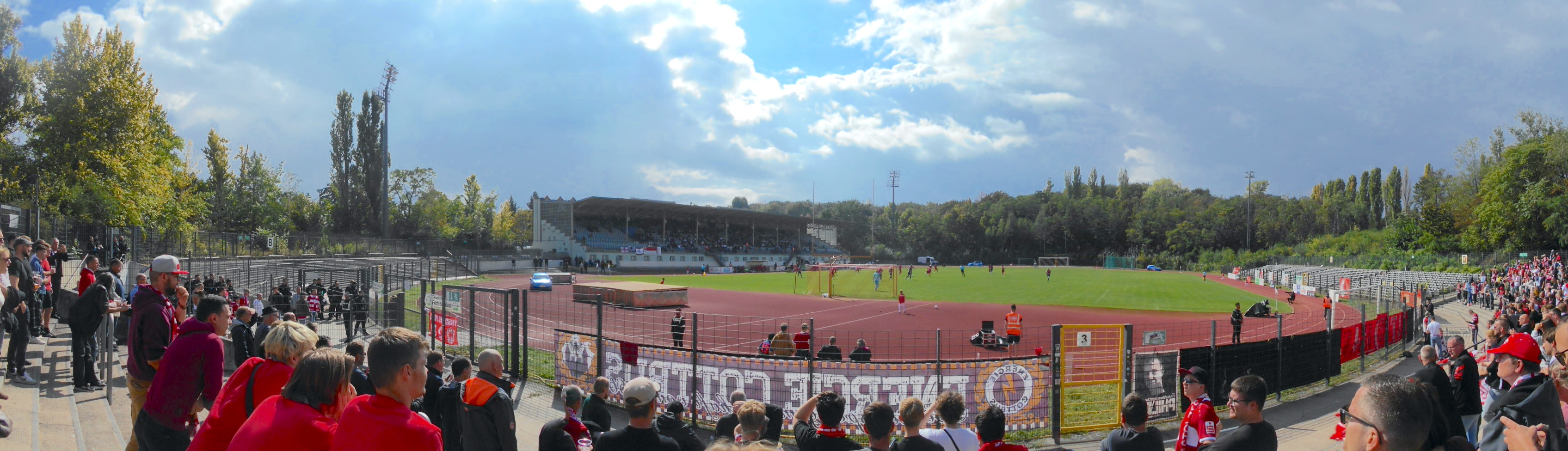Poststadion: Berliner AK – FC Energie Cottbus