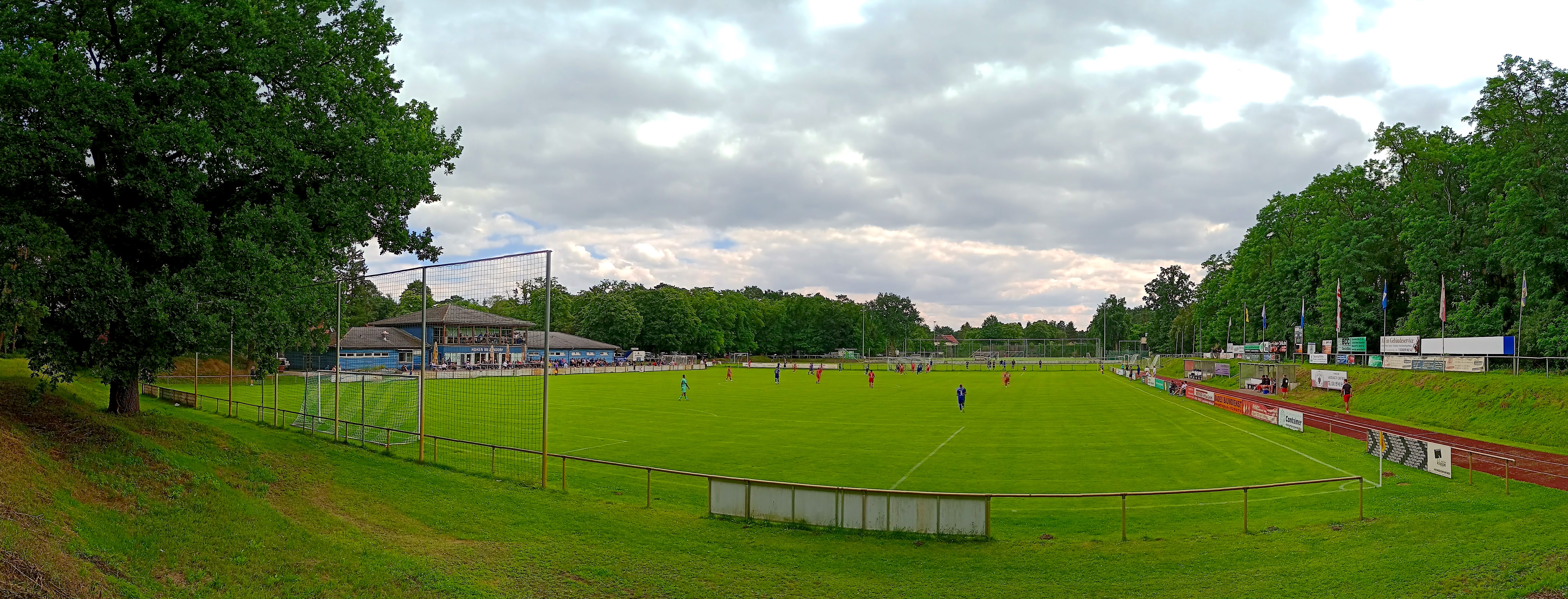 Sportanlage Niederheide: SV Blau-Weiß Hohen Neuendorf – SV Lichtenberg 47