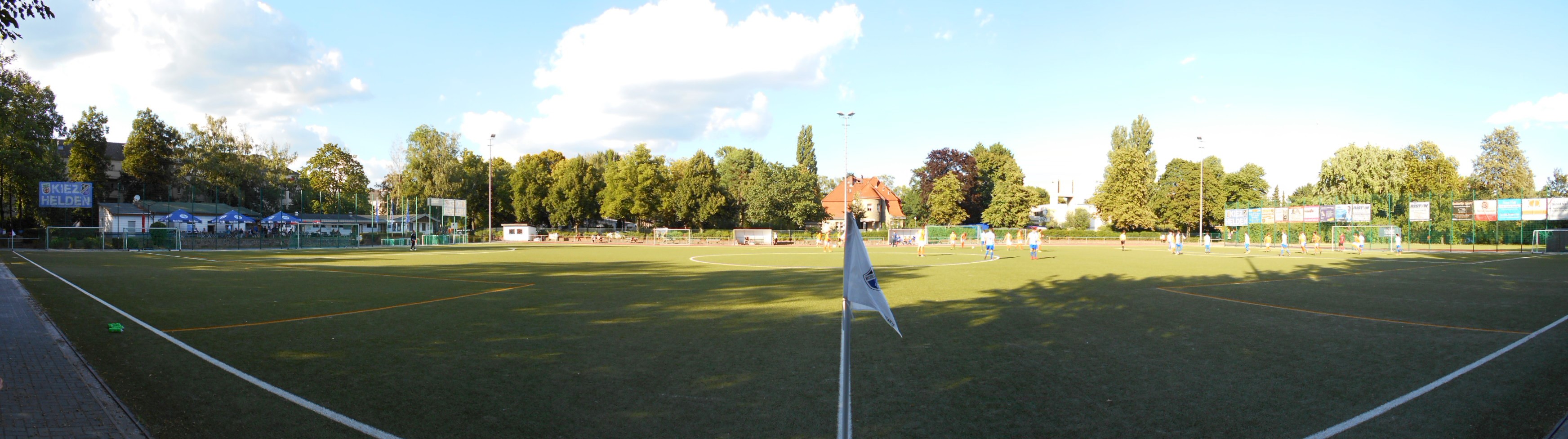 Sportplatz Ernststraße: FC Arminia Tegel – FC Karaburan Frohnau