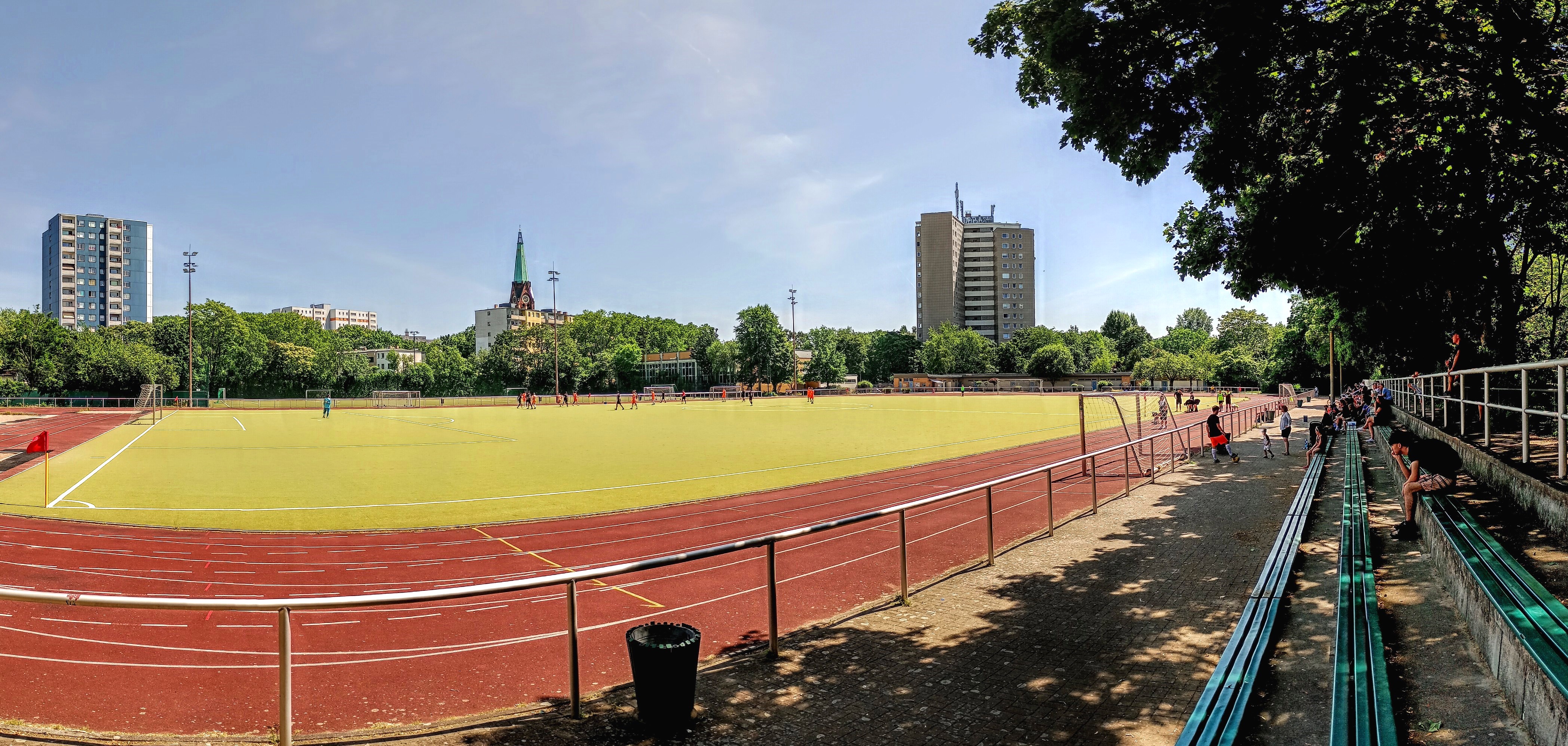 Sportplatz Lobeckstraße: Berliner SC Eintracht Südring II – FC Karaburan Frohnau