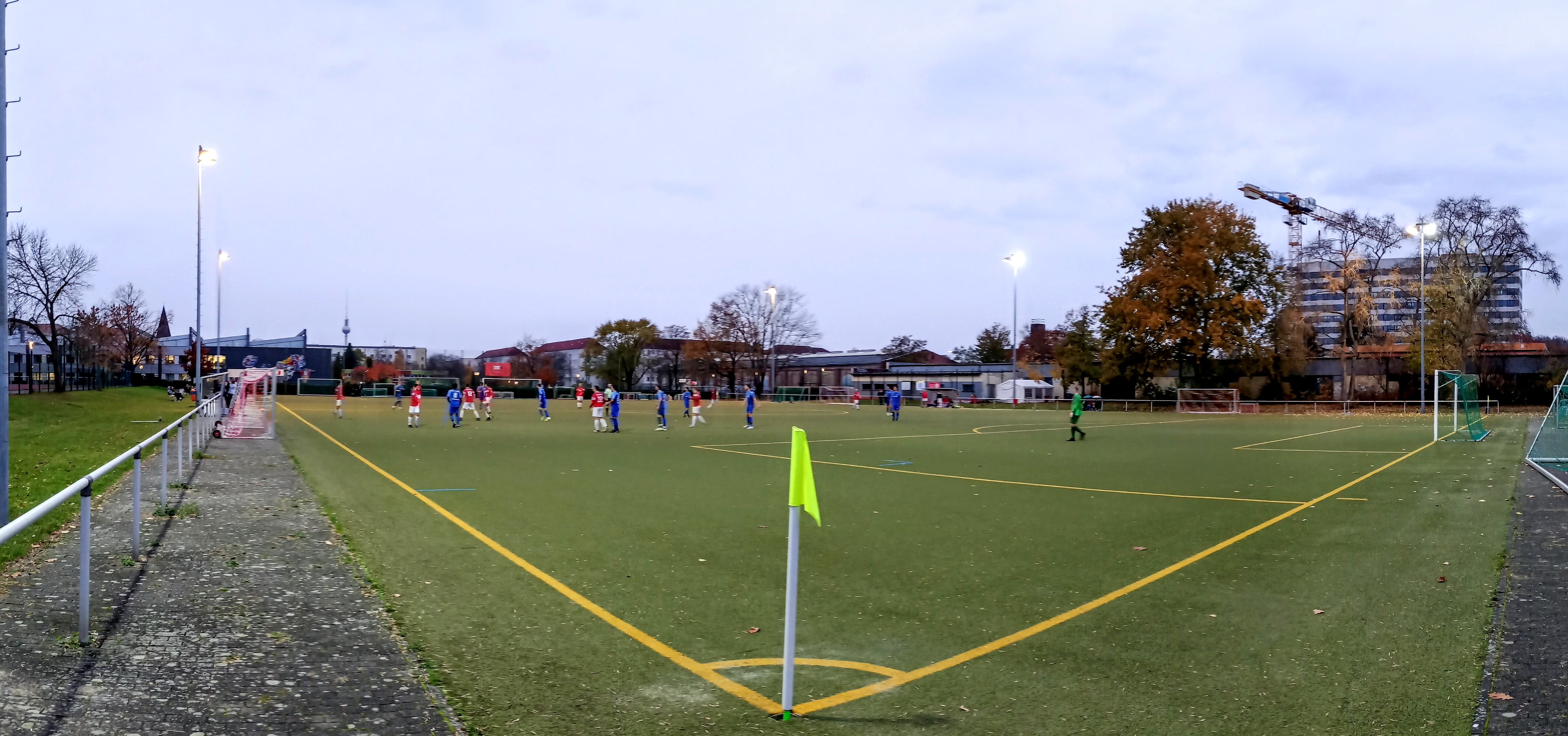 Sportplatz Paul-Heyse-Straße: Pfeffersport Berlin II – SG Blau-Weiß Friedrichshain