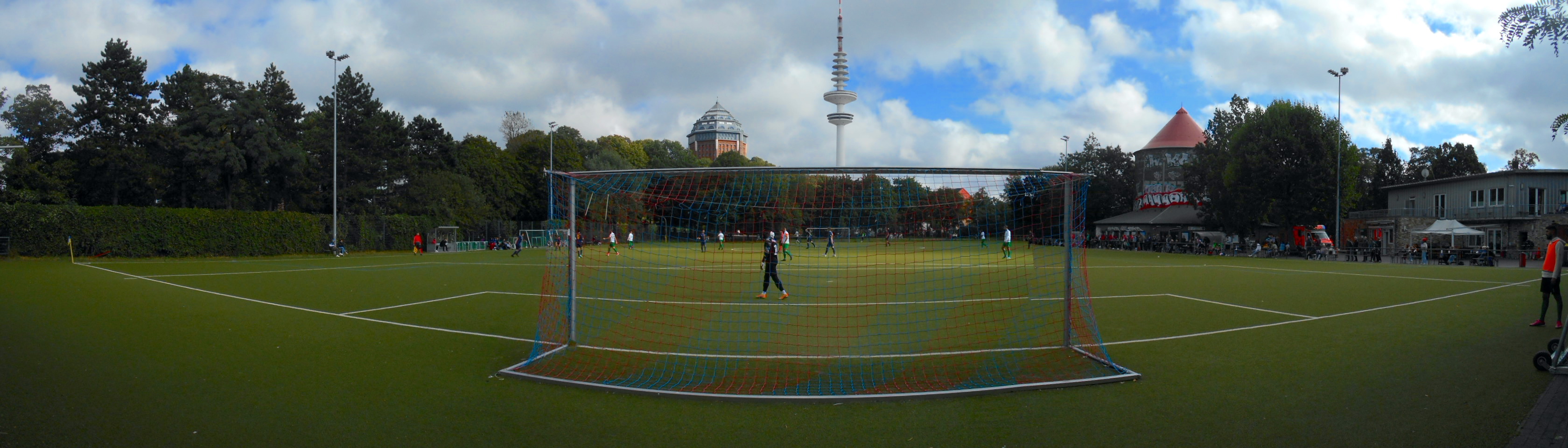 Sportplatz Sternschanze: SC Sternschanze – FC Bingöl 12 Hamburg