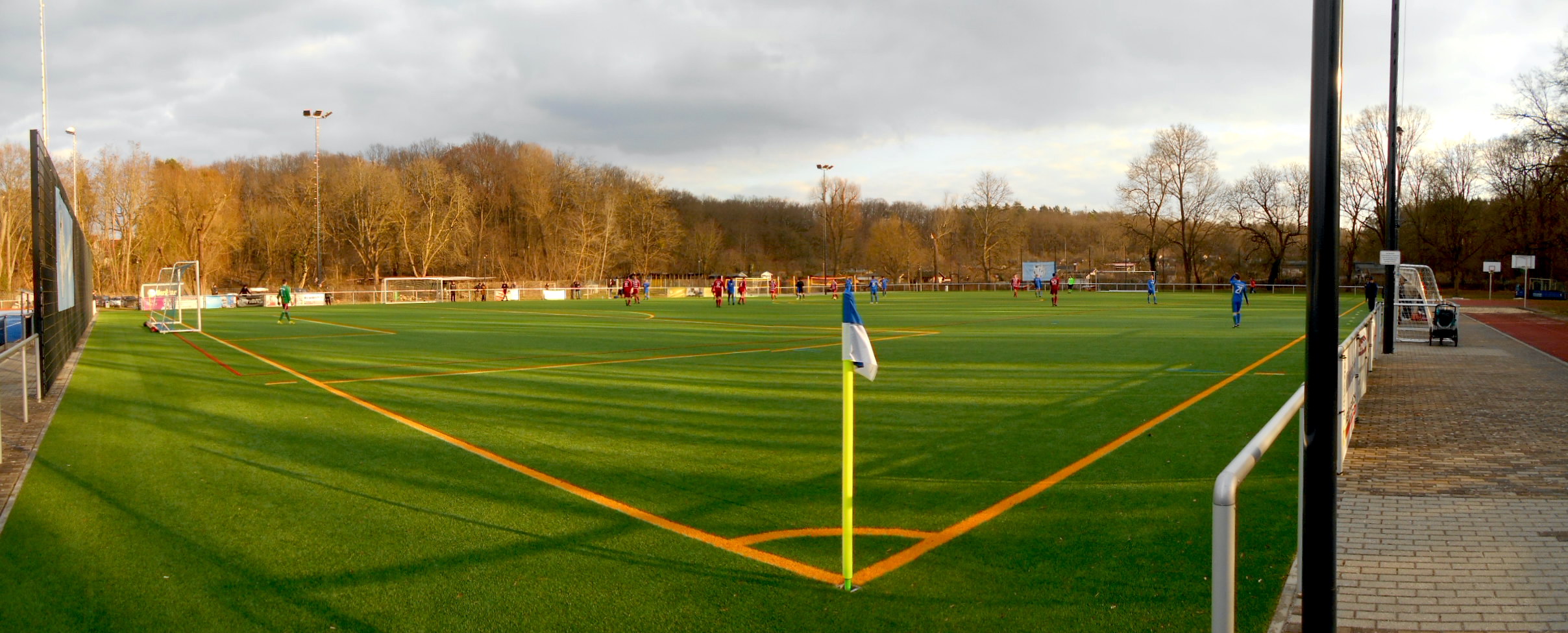 Sportplatz Templiner Straße: Potsdamer Kickers 94 – SV Eiche 05 Weisen
