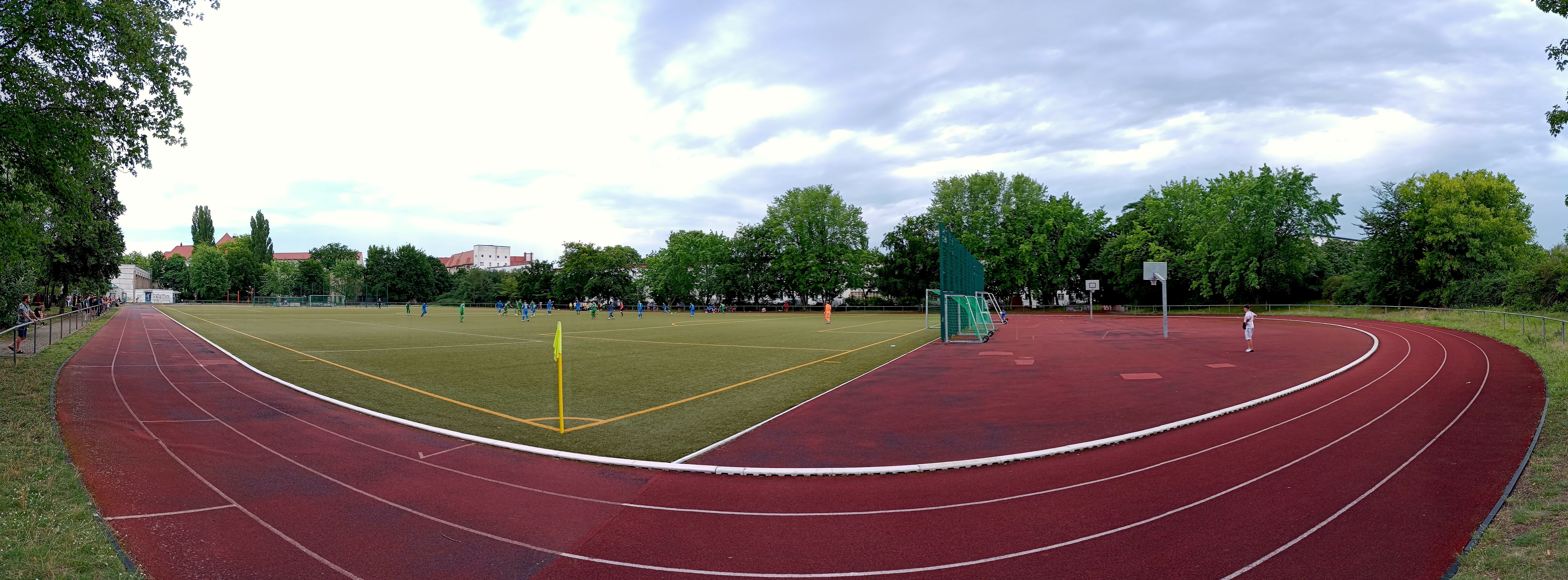 Sportplatz Thurgauer Straße: Füchse Berlin Reinickendorf – Berliner FC Meteor 06