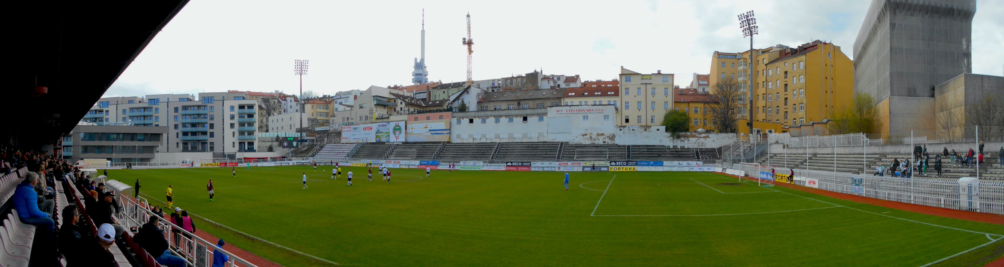 Stadion Viktoria: AC Sparta Praha B – MFK Karviná