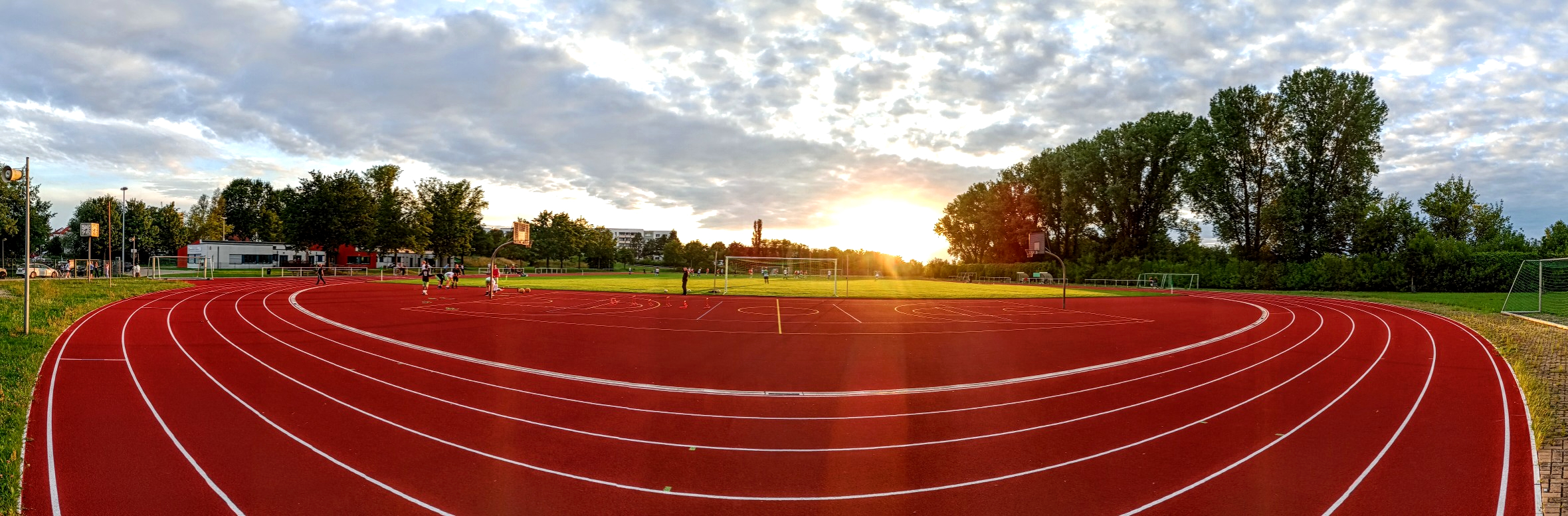 Stadion Wartenberg: Wartenberger SV – SG Blau-Weiß Friedrichshain II