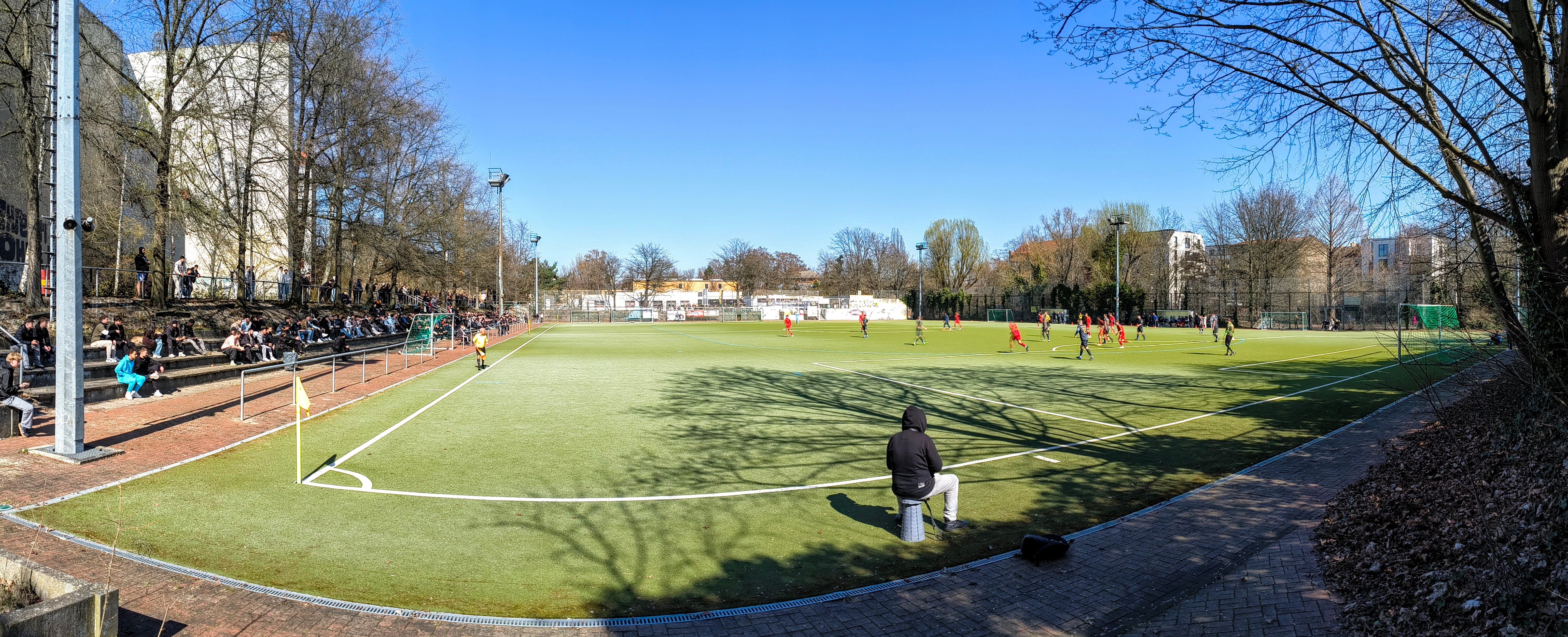 Werner-Kluge-Sportplatz: SV Bosna Berlin – Delay Sports Berlin