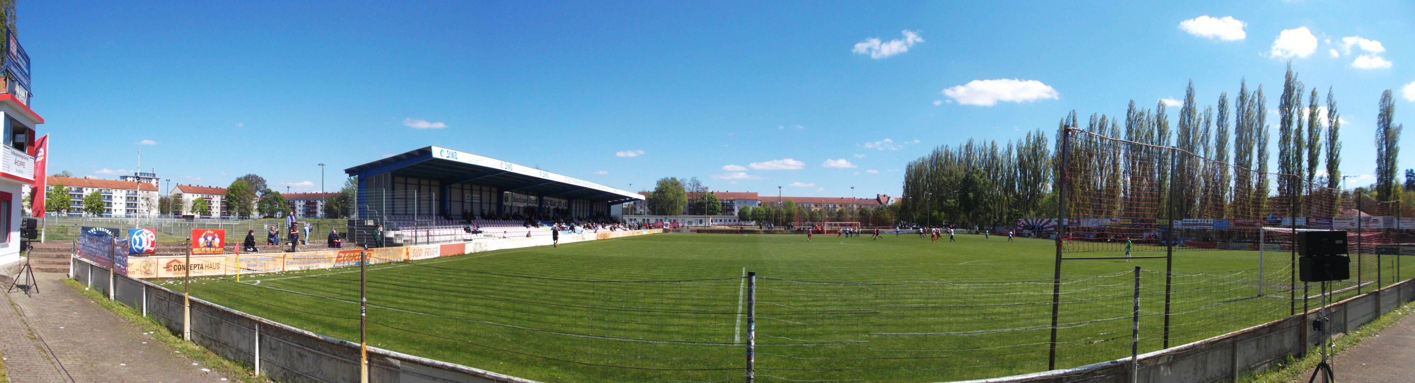 Werner-Seelenbinder-Sportplatz: Brandenburger SC Süd – VfL Halle 1896