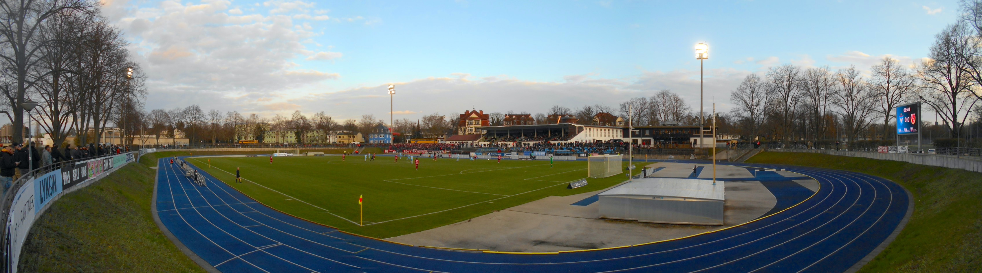 Stadion Lichterfelde: FC Viktoria 1889 Berlin Lichterfelde-Tempelhof – FC Energie Cottbus